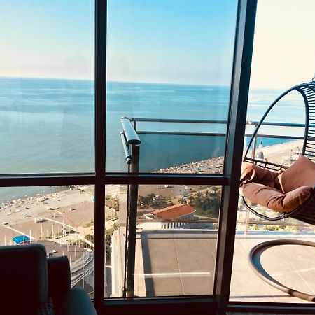 2Br Beachfront Batumi Apt Luxury & Sea Views Kültér fotó