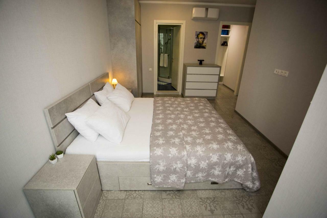 2Br Beachfront Batumi Apt Luxury & Sea Views Kültér fotó
